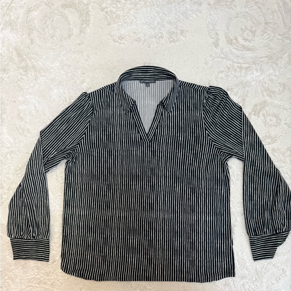 Adrianna Papell Pinstripe Blouse Large Black White V-Neck Popover Long Sleeve
